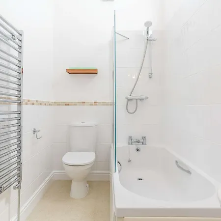 Holiday home 3 Bed In Praa Sands 36257 *